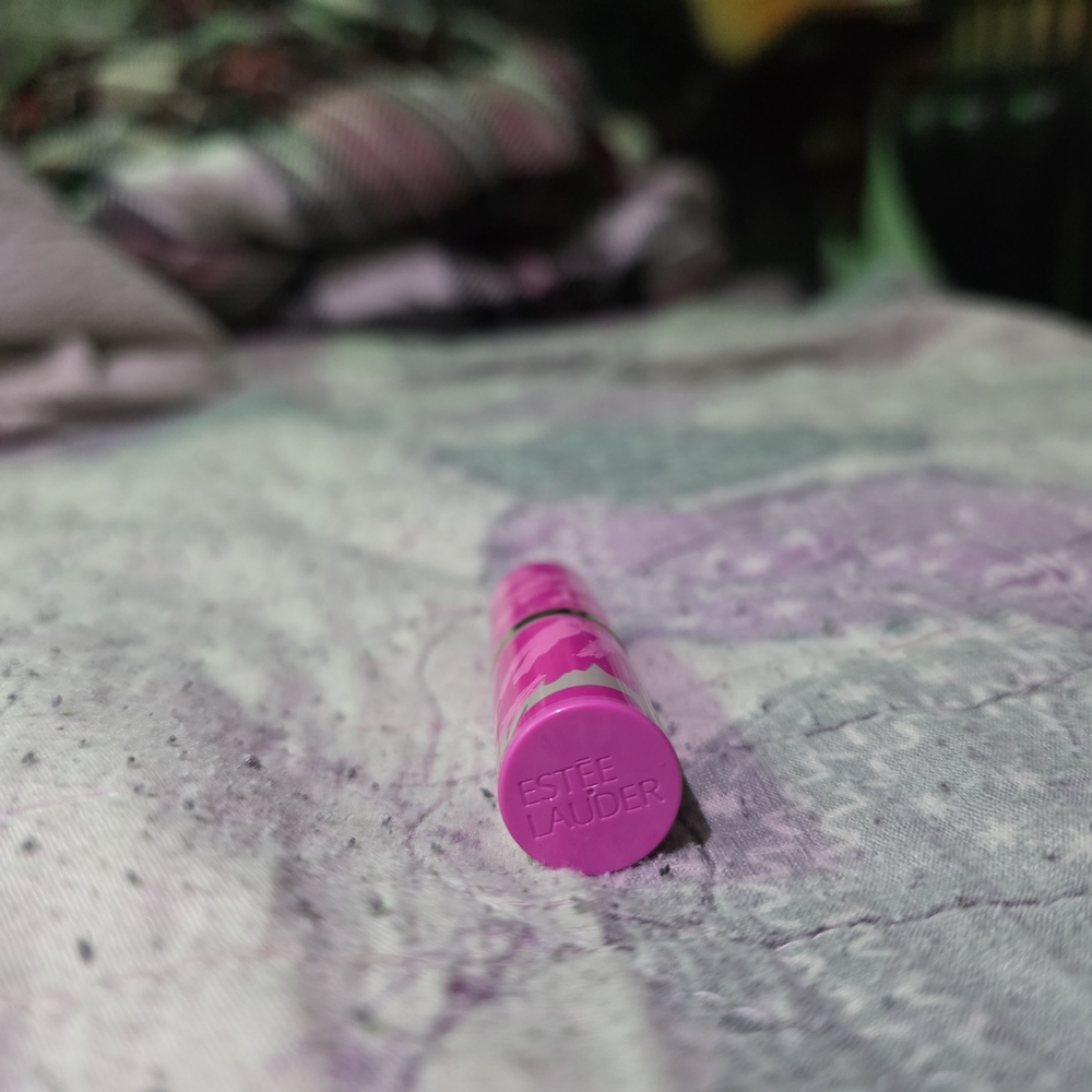 Estee Lauder Vibrant Pink Lip Balm